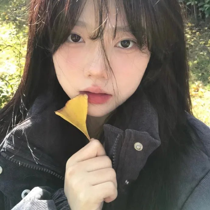 正面全裸